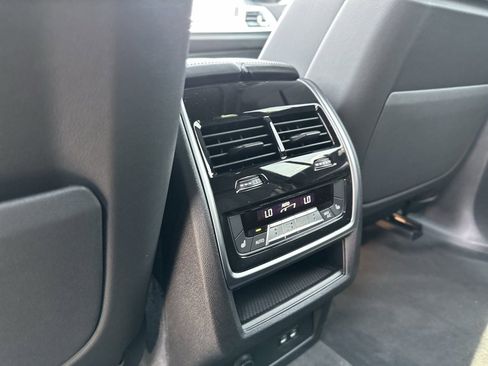 New 2026 BMW X5 M60i w/ Executive Package image 24