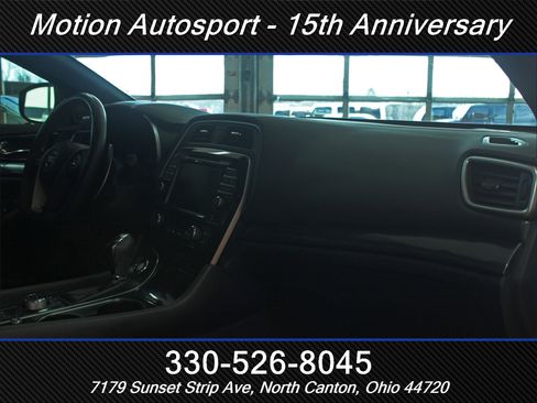 Used 2021 Nissan Maxima SR w/ Sport Mat Group image 35