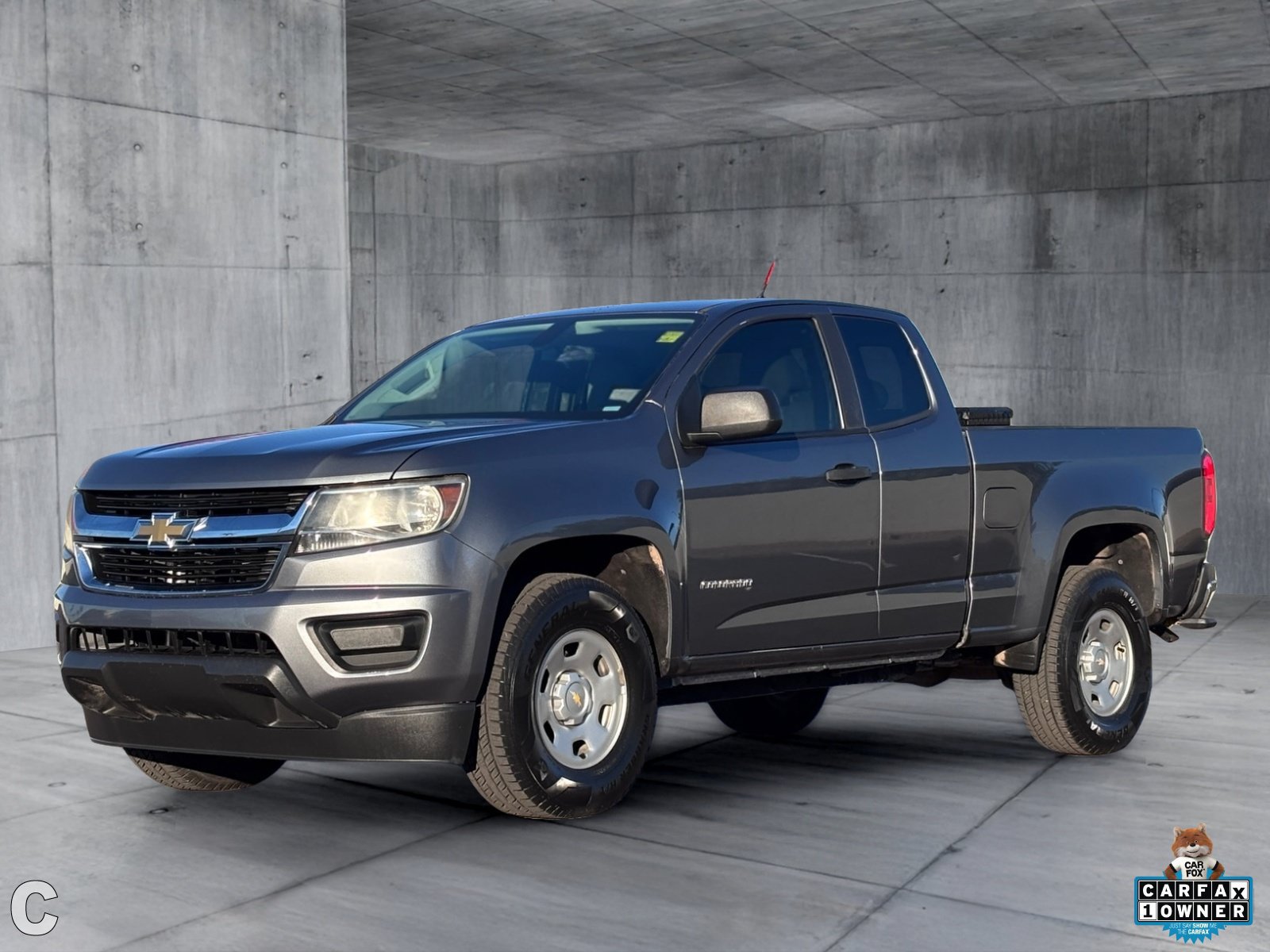 Used 2019 Chevrolet Colorado W/T w/ WT Convenience Package RWD image 2
