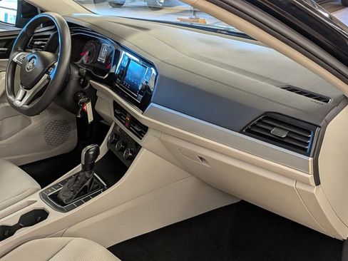Used 2019 Volkswagen Jetta FWD image 24