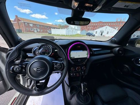 Used 2020 MINI Cooper S FWD image 18