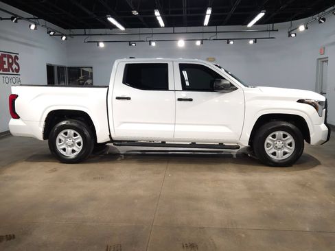Used 2025 Toyota Tundra SR w/ SR Tow Package AWD/4WD image 8