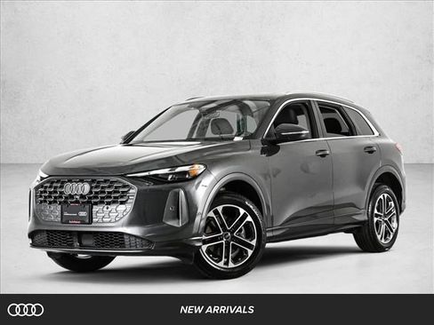 Certified 2025 Audi Q5 Premium w/ Convenience Package image 1