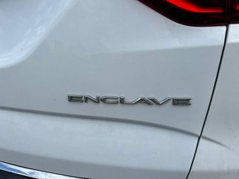 Used 2019 Buick Enclave Essence FWD image 13