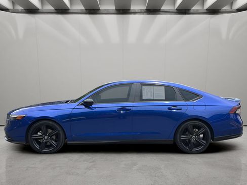 Used 2023 Honda Accord Sport image 2