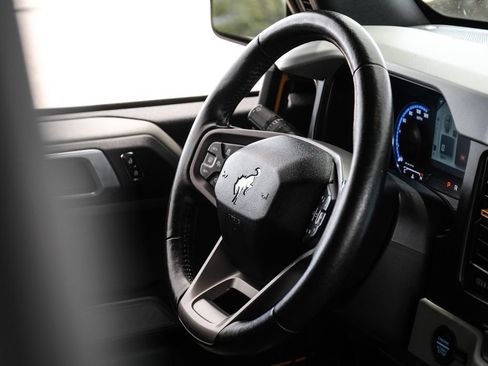 Used 2023 Ford Bronco Badlands AWD/4WD image 13