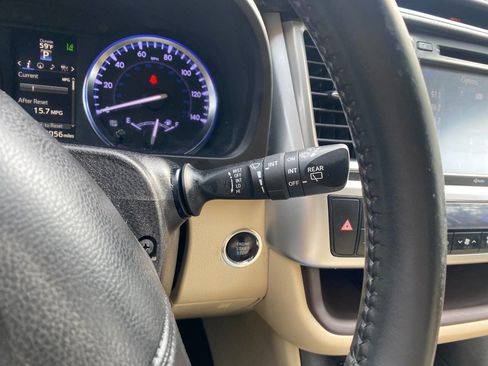 Used 2014 Toyota Highlander Limited Platinum image 28