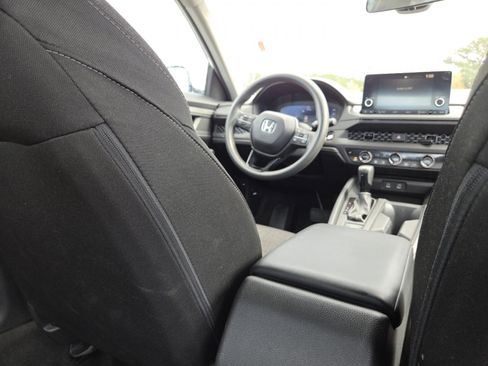 Used 2023 Honda Accord EX image 23