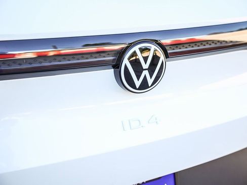 New 2026 Volkswagen ID.4 Pro image 10