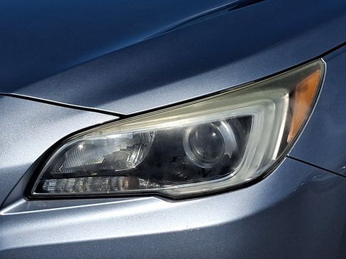 Used 2015 Subaru Legacy 2.5i Premium AWD/4WD image 9