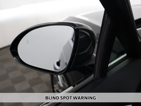 Used 2025 Genesis GV70 2.5T image 5