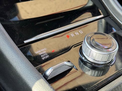 Certified 2025 Jeep Grand Cherokee L Limited w/ Black Appearance Package image 24