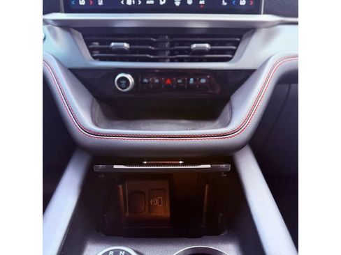 Used 2025 Ford Explorer ST-Line AWD/4WD image 15