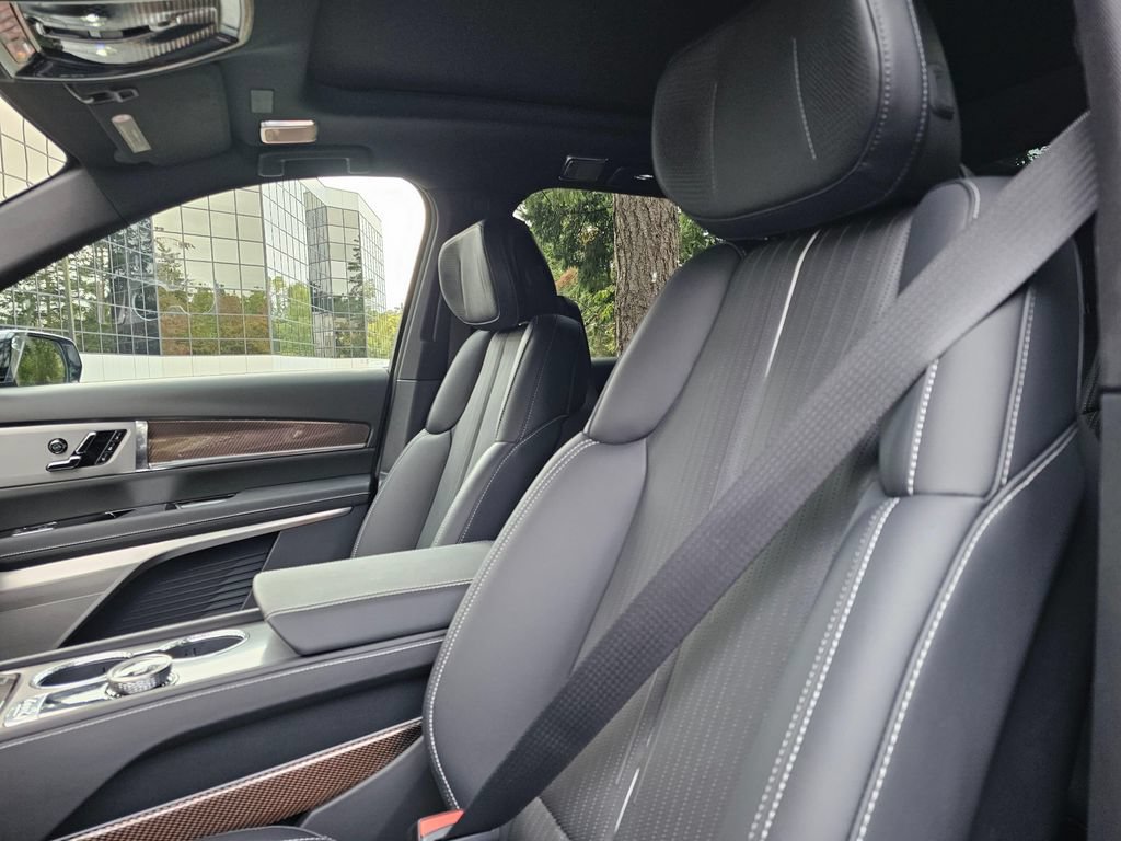 New 2027 Cadillac Vistiq Luxury AWD/4WD image 23