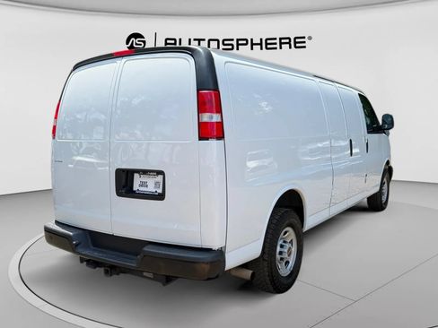 Used 2023 GMC Savana 2500 Extended w/ Driver Convenience Package RWD image 9