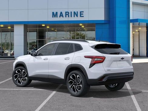 New 2026 Chevrolet Trax RS image 3