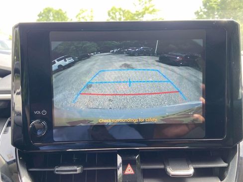 Used 2025 Toyota Corolla LE FWD image 21