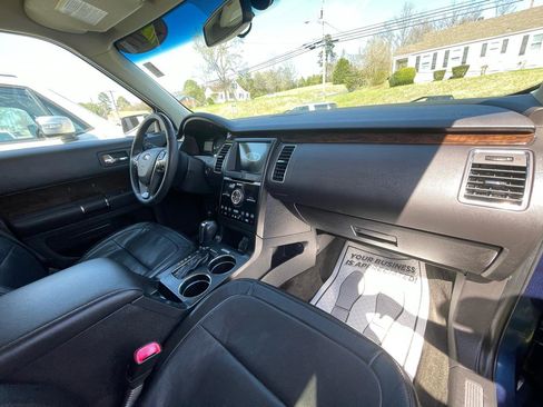 Used 2017 Ford Flex Limited image 28