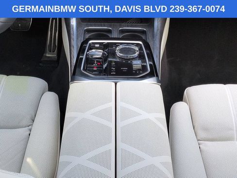 Certified 2025 BMW 760i xDrive AWD/4WD image 20