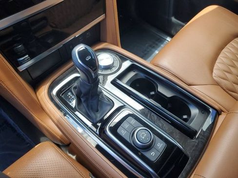 Used 2024 INFINITI QX80 Sensory w/ Cargo Package AWD/4WD image 29