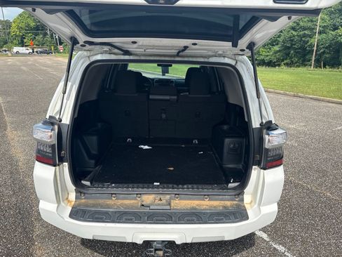 Used 2019 Toyota 4Runner SR5 RWD image 6