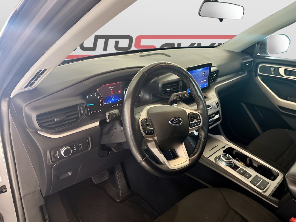 Used 2021 Ford Explorer XLT RWD image 9