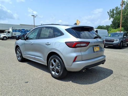 Certified 2024 Ford Escape ST-Line w/ Tech Pack #1 AWD/4WD image 5