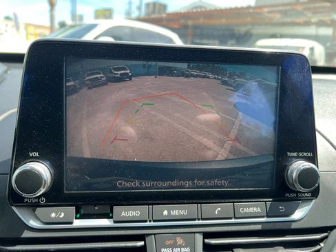 Used 2019 Nissan Altima 2.5 S FWD image 15