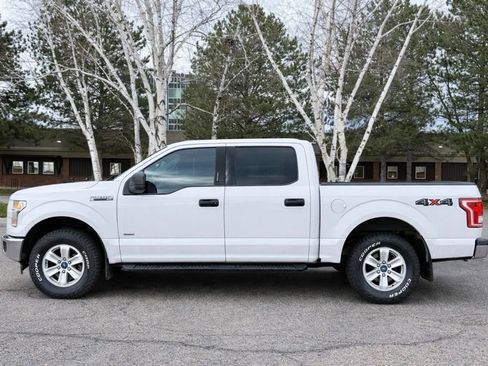 Used 2017 Ford F150 XLT image 4