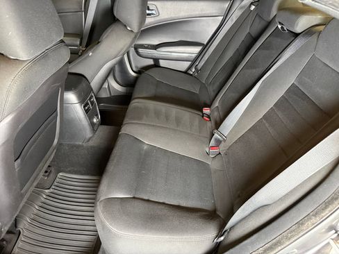 Used 2014 Dodge Charger SE RWD image 40