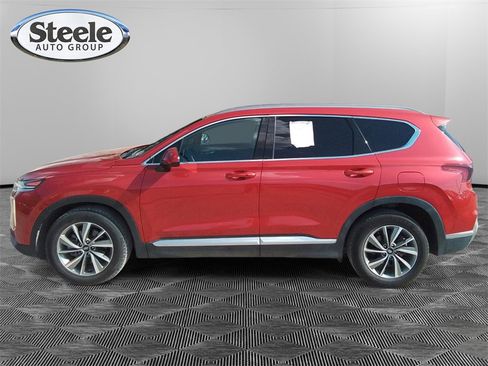 Used 2019 Hyundai Santa Fe SEL image 2