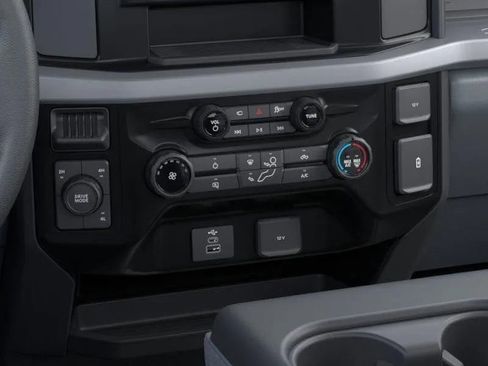 New 2026 Ford F250 XL w/ 360-Degree Camera Package AWD/4WD image 15