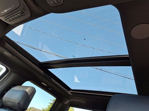 New 2026 Ford F250 Platinum w/ Tremor Off-Road Package image 10