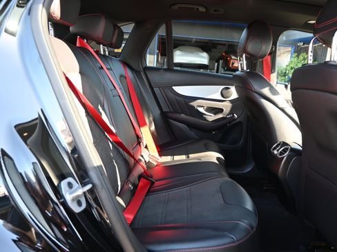 Used 2022 Mercedes-Benz GLC 43 AMG 4MATIC image 32