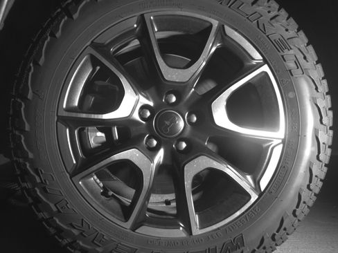 Used 2025 Jeep Compass Trailhawk AWD/4WD image 12