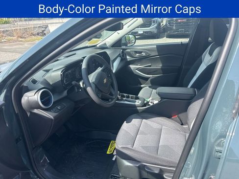 New 2026 Chevrolet Trax LS w/ LS Convenience Package FWD image 11