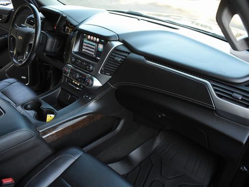 Used 2016 Chevrolet Tahoe LT w/ Luxury Package image 35