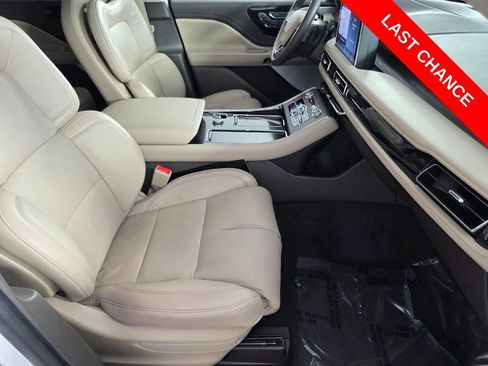 Used 2024 Lincoln Aviator Reserve w/ Equipment Group 201A AWD/4WD image 32