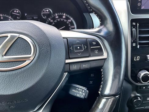 Used 2022 Lexus GX 460 Luxury w/ Sport Design Package AWD/4WD image 25