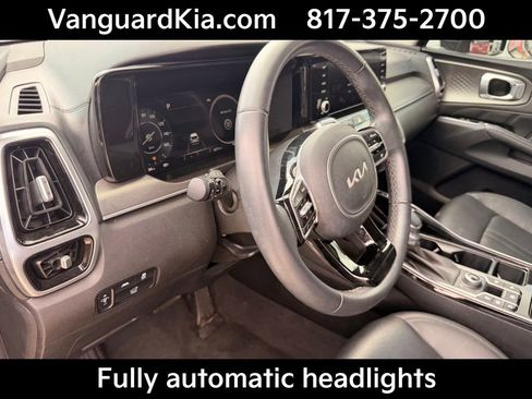 Used 2023 Kia Sorento SX AWD/4WD image 14