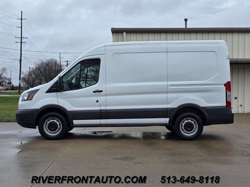 Used 2017 Ford Transit 250 130 Medium Roof image 5