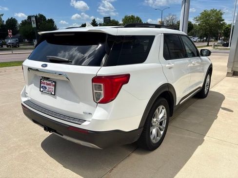 Used 2020 Ford Explorer XLT w/ Equipment Group 202A AWD/4WD image 6
