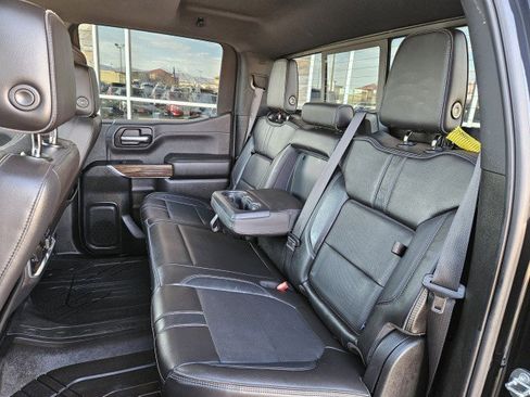 Used 2019 Chevrolet Silverado 1500 High Country w/ High Country Premium Package image 25