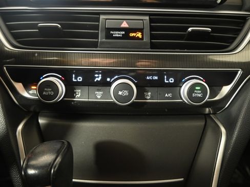 Used 2018 Honda Accord Sport image 35