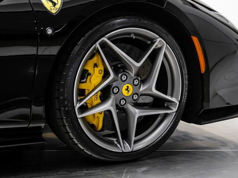 Used 2023 Ferrari F8 Tributo RWD image 66