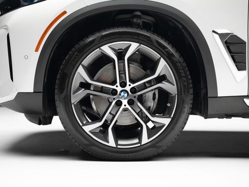 Used 2024 BMW X5 sDrive40i w/ Premium Package RWD image 19