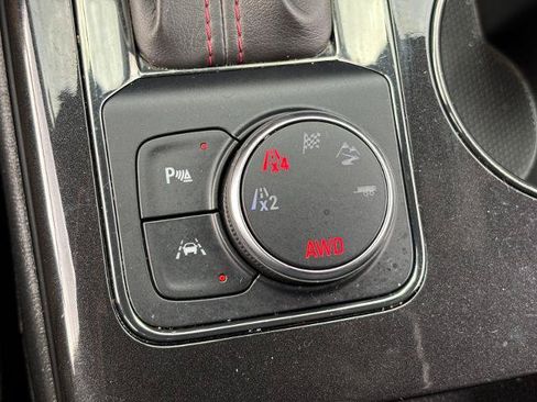 Used 2022 Chevrolet Blazer RS w/ Enhanced Convenience Package AWD/4WD image 29