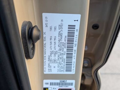 Used 2020 Toyota Tacoma SR5 RWD image 31