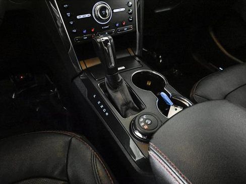 Used 2018 Ford Explorer Sport w/ Equipment Group 401A image 12