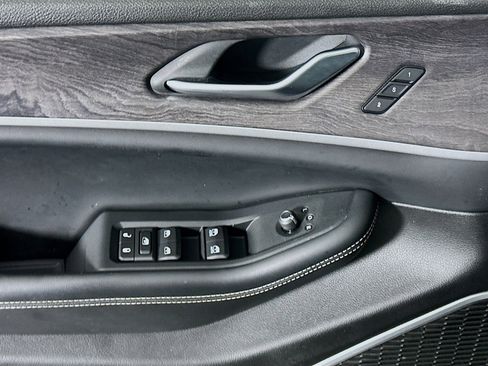 Used 2022 Jeep Grand Cherokee Limited 4xe image 15